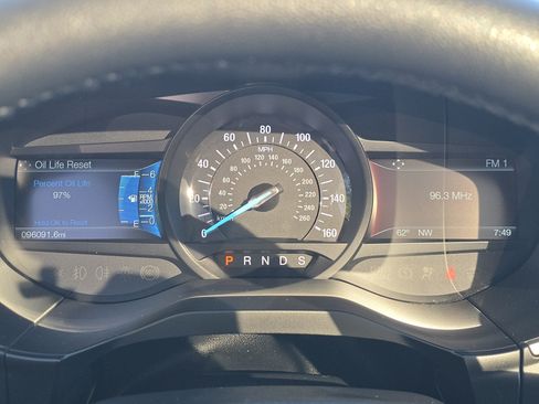 Used 2018 Ford Edge SEL w/ Equipment Group 201A FWD image 22