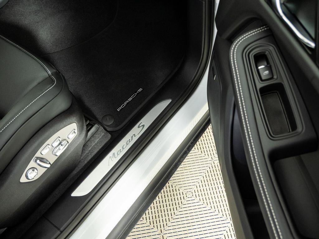 New 2026 Porsche Macan S AWD/4WD image 26