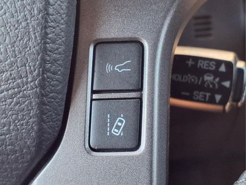 Used 2023 Toyota Tacoma TRD Off-Road AWD/4WD image 23