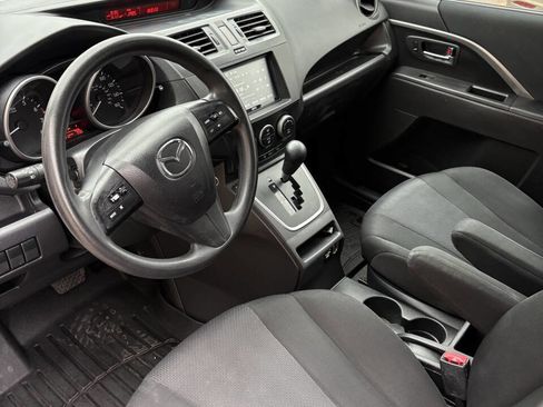 Used 2014 MAZDA MAZDA5 Sport image 6