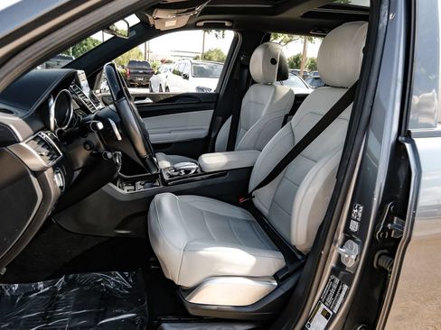 Used 2018 Mercedes-Benz GLS 550 4MATIC image 42