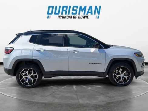 Used 2024 Jeep Compass Limited AWD/4WD image 7