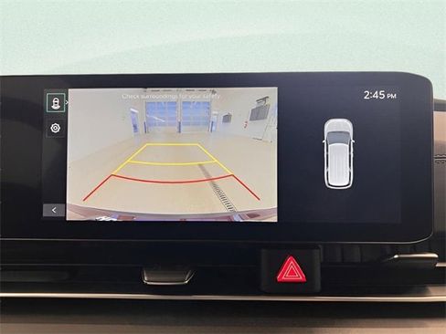 Used 2025 Kia Carnival EX image 26