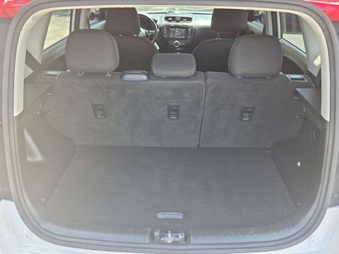 Used 2018 Kia Soul + FWD image 22