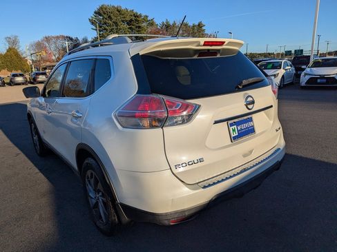 Used 2016 Nissan Rogue SL w/ SL Premium Package image 3