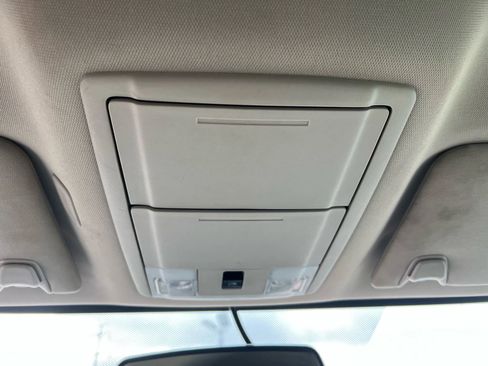 Used 2010 Ford F150 XLT image 22