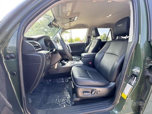 Used 2022 Toyota 4Runner TRD Sport w/ Technology Package AWD/4WD image 19