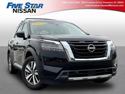 Used 2024 Nissan Pathfinder SL