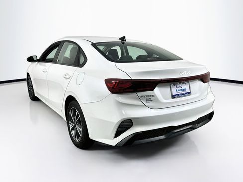 Used 2024 Kia Forte LXS w/ LXS Technology Package image 7