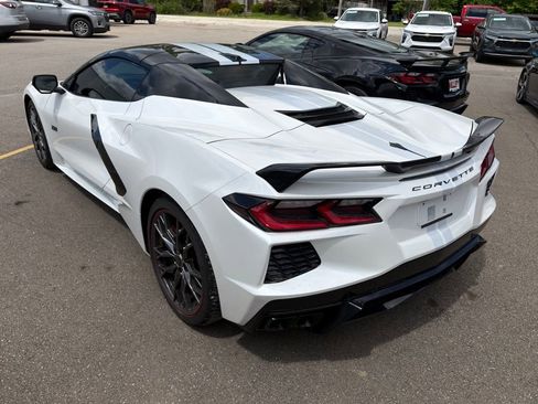 Used 2023 Chevrolet Corvette Stingray Premium Conv w/ Z51 Performance Package RWD image 11