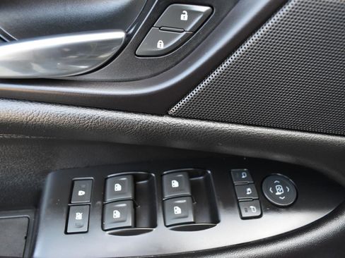 Used 2020 Cadillac Escalade ESV Premium Luxury image 42