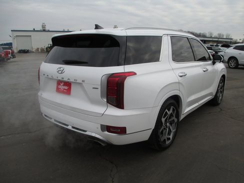 Used 2021 Hyundai Palisade Calligraphy image 3