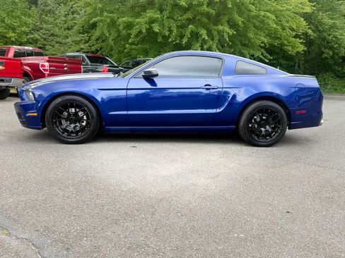 Used 2014 Ford Mustang Coupe w/ Equipment Group 102A RWD image 5