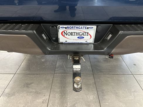 Used 2017 Ford F150 Lariat w/ Equipment Group 502A Luxury image 9