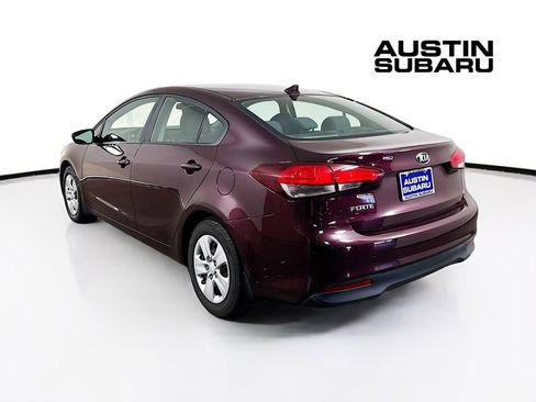 Used 2017 Kia Forte LX w/ LX Popular Package image 5
