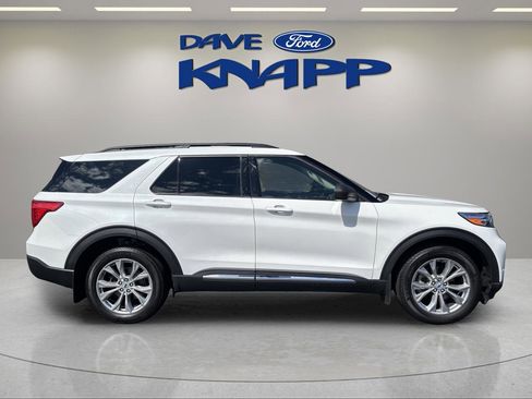 Used 2023 Ford Explorer XLT w/ Equipment Group 202A AWD/4WD image 8