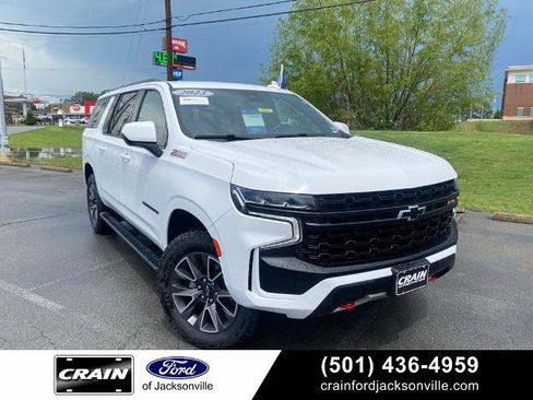 Used 2023 Chevrolet Suburban Z71 AWD/4WD image 1