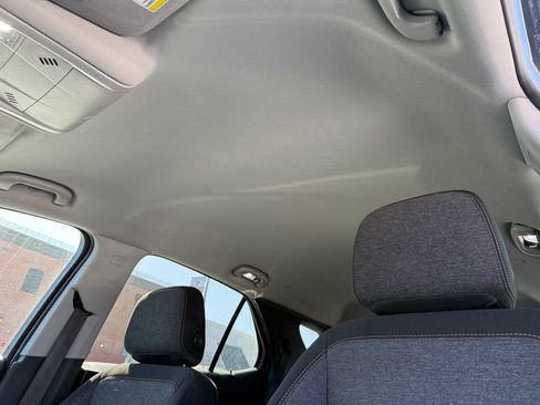 Used 2023 Chevrolet Equinox LT w/ LPO, Cargo Package FWD image 5
