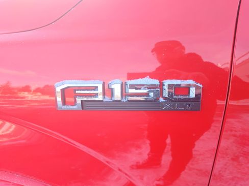 Used 2019 Ford F150 XLT w/ Equipment Group 302A Luxury image 7