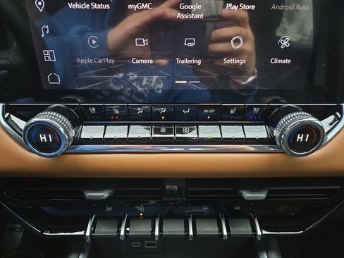 New 2026 GMC Canyon AT4 w/ AT4 Premium Package image 23