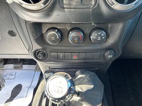 Used 2012 Jeep Wrangler Sport AWD/4WD image 14