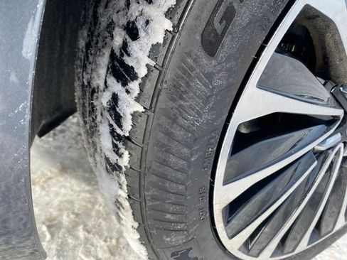 Used 2022 Volkswagen Passat 2.0T image 22