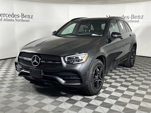 Certified 2022 Mercedes-Benz GLC 300 image 3