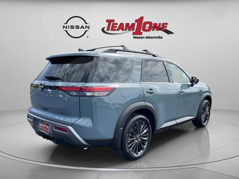 New 2026 Nissan Pathfinder SL FWD image 8