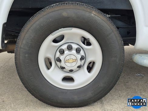 Used 2024 Chevrolet Express 2500 Work Van w/ Driver Convenience Package image 19