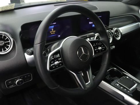 Certified 2022 Mercedes-Benz GLB 250 GLB 250 image 17