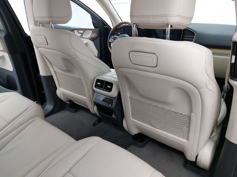 Used 2020 Mercedes-Benz GLS 450 4MATIC image 13