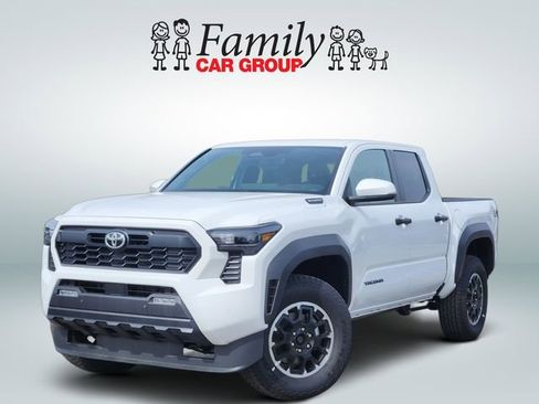 Certified 2025 Toyota Tacoma TRD Off-Road w/ TRD Off Road Upgrade Package AWD/4WD image 1