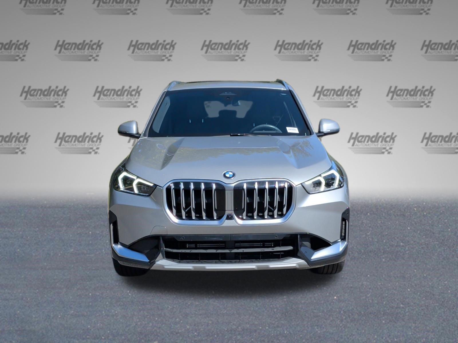 Used 2026 BMW X1 xDrive28i AWD/4WD image 3