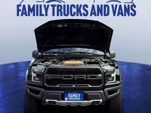 Used 2017 Ford F150 Raptor w/ Equipment Group 801A Mid image 8