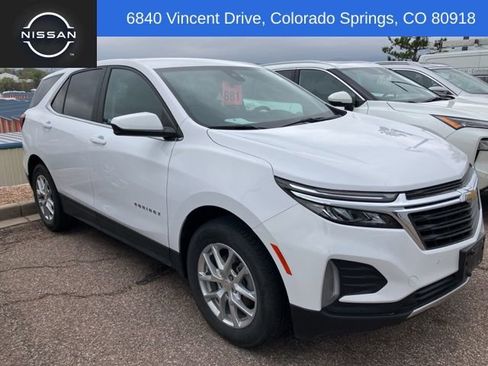 Used 2024 Chevrolet Equinox LT FWD image 1