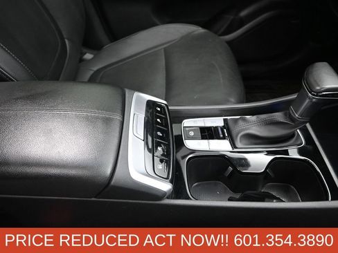 Used 2022 Hyundai Santa Cruz Limited AWD/4WD image 29