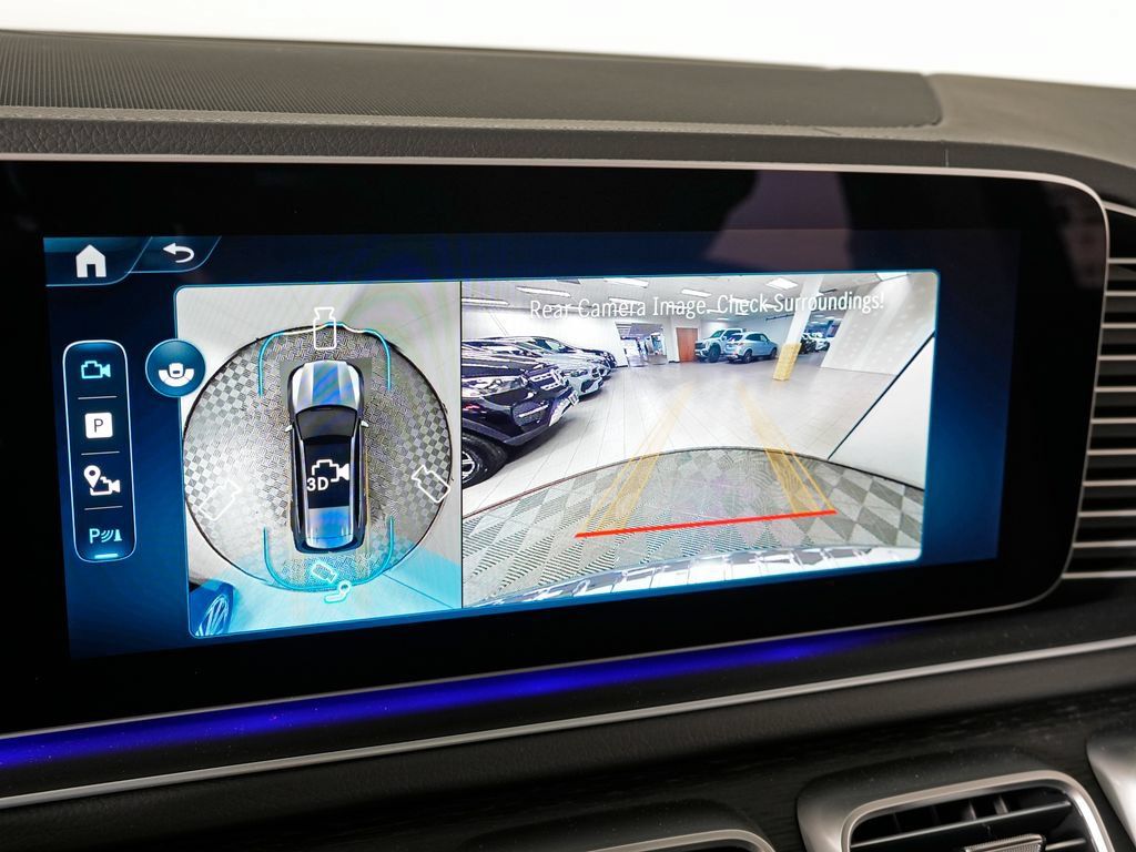 Used 2026 Mercedes-Benz GLS 450 4MATIC image 21