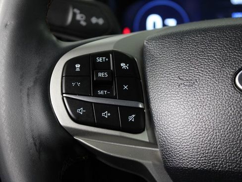 Used 2025 Ford Explorer Active image 24