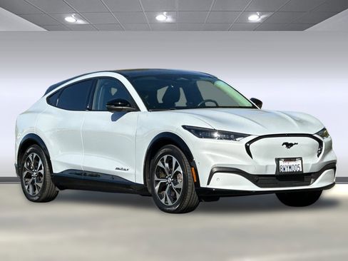 Used 2021 Ford Mustang Mach-E Premium image 6