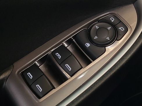 Used 2025 Chevrolet Malibu LT FWD image 27