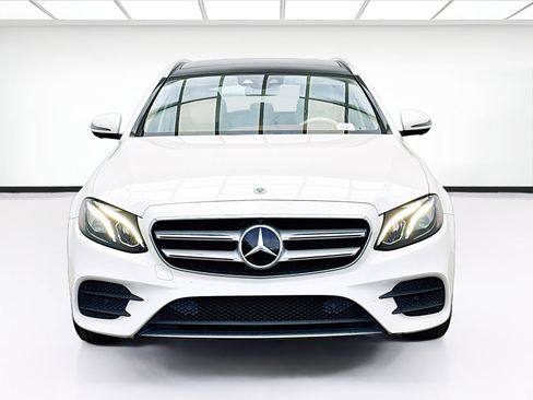 Used 2019 Mercedes-Benz E 450 4MATIC Wagon image 2