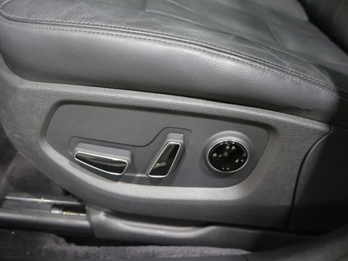 Used 2017 Genesis G80 3.8 w/ Option Group 02 AWD/4WD image 13