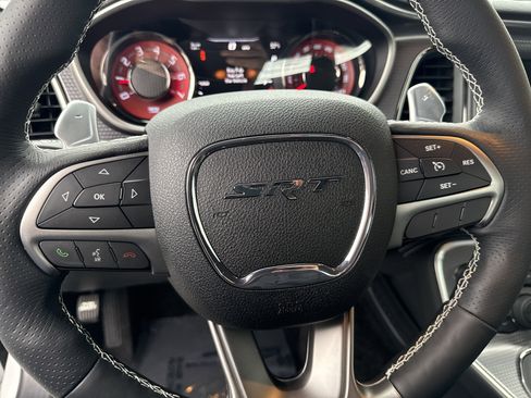 Used 2015 Dodge Challenger SRT Hellcat image 37