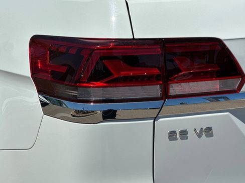 Used 2023 Volkswagen Atlas SE w/ Panoramic Sunroof Package FWD image 27