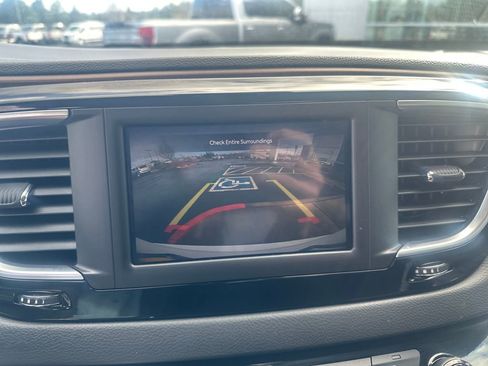 Used 2023 Chrysler Voyager LX image 19