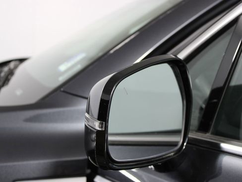 Used 2023 Kia Sorento LX image 20