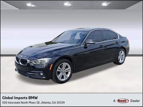 Used 2018 BMW 330i Sedan image 1