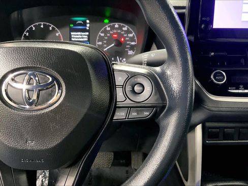 Used 2024 Toyota Corolla Cross AWD Hybrid image 25
