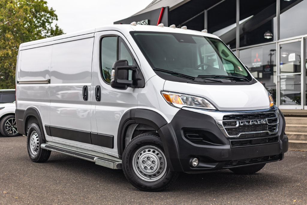 Used 2025 RAM ProMaster 2500 w/ U-Haul Equipment Group FWD image 1