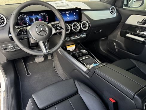 New 2025 Mercedes-Benz GLA 250 image 7